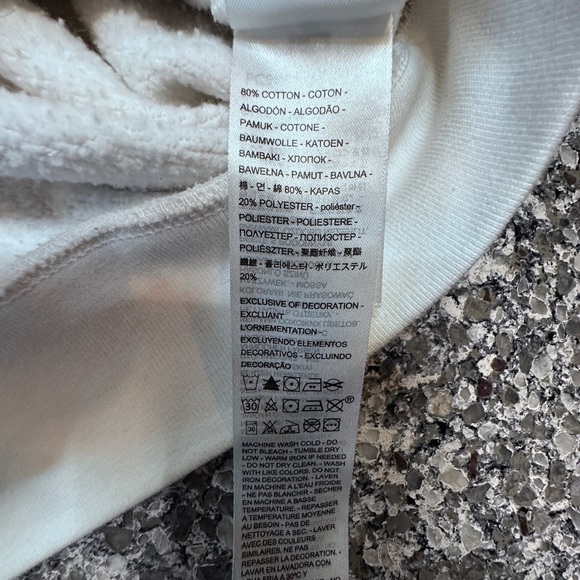 Levi's Men's White and blue quarter zip crewneck - Picture 7 of 9